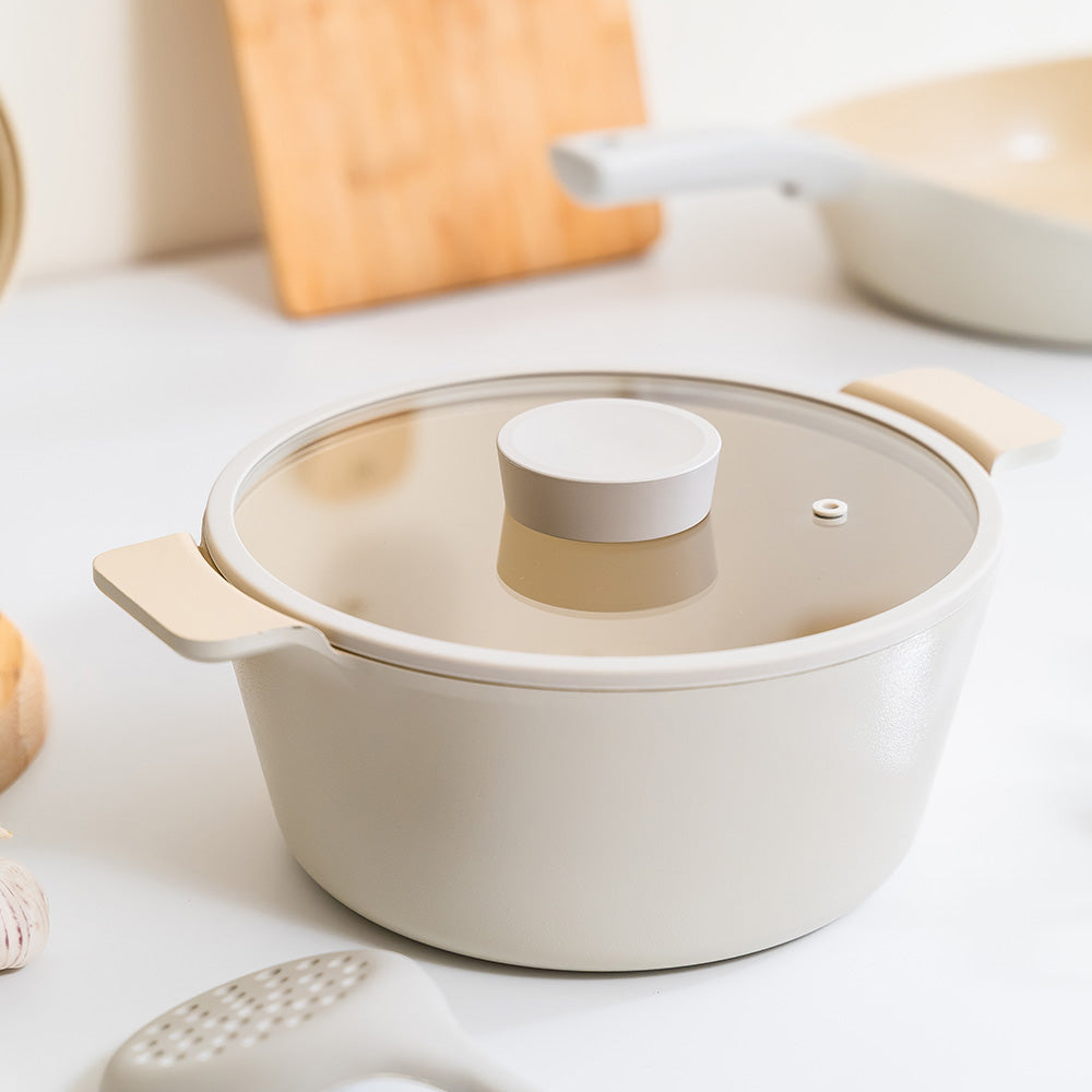 Vulcan Ivory 10" Stock Pot