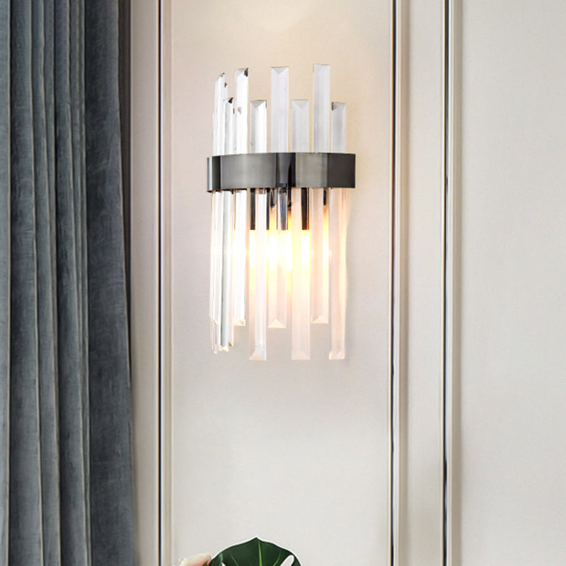 Icicle Elegance: A Modern Touch for Your Dining Room Walls