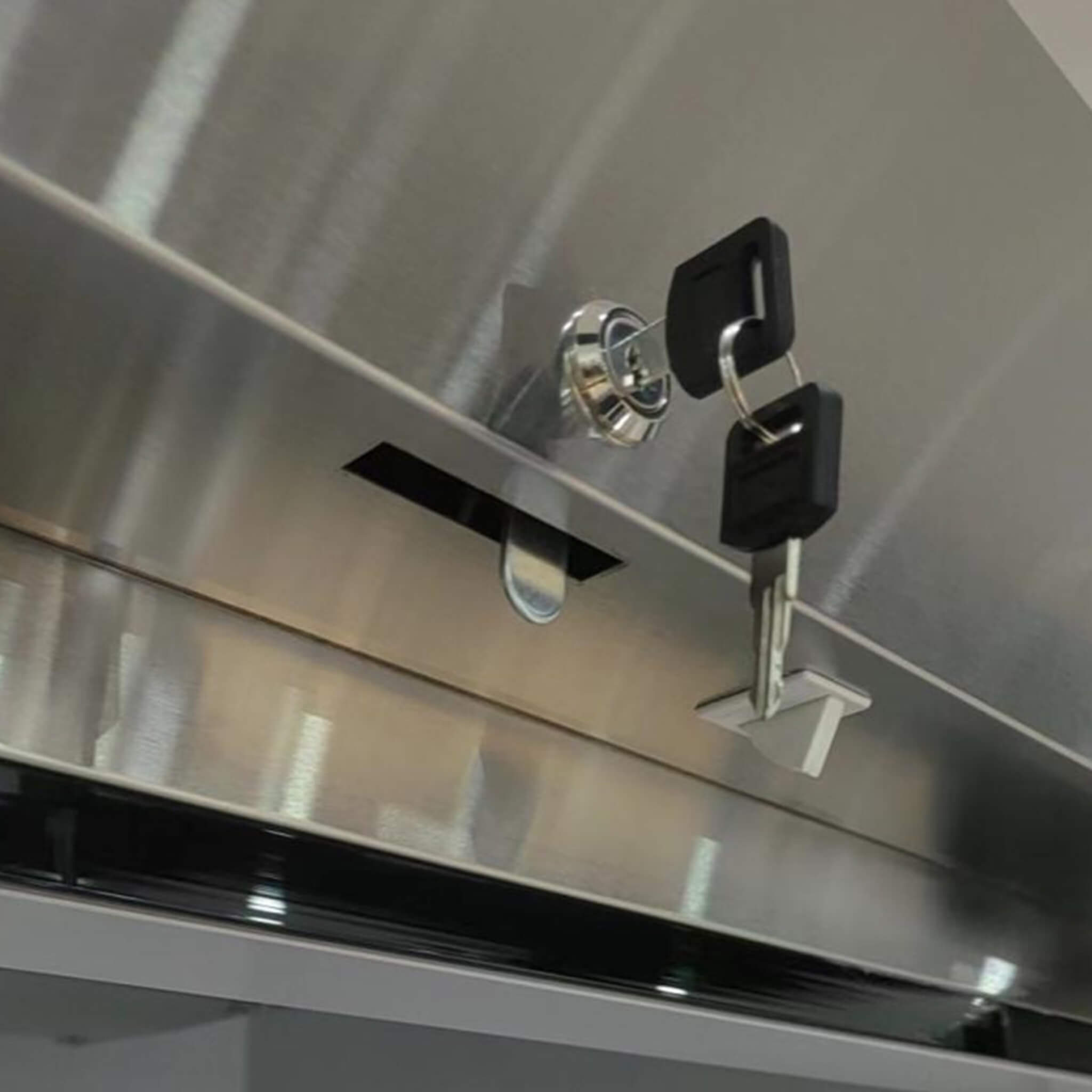 27-Inch Commercial 23 Cu.Ft Reach-In Stainless Steel Freezer (SAK96352)