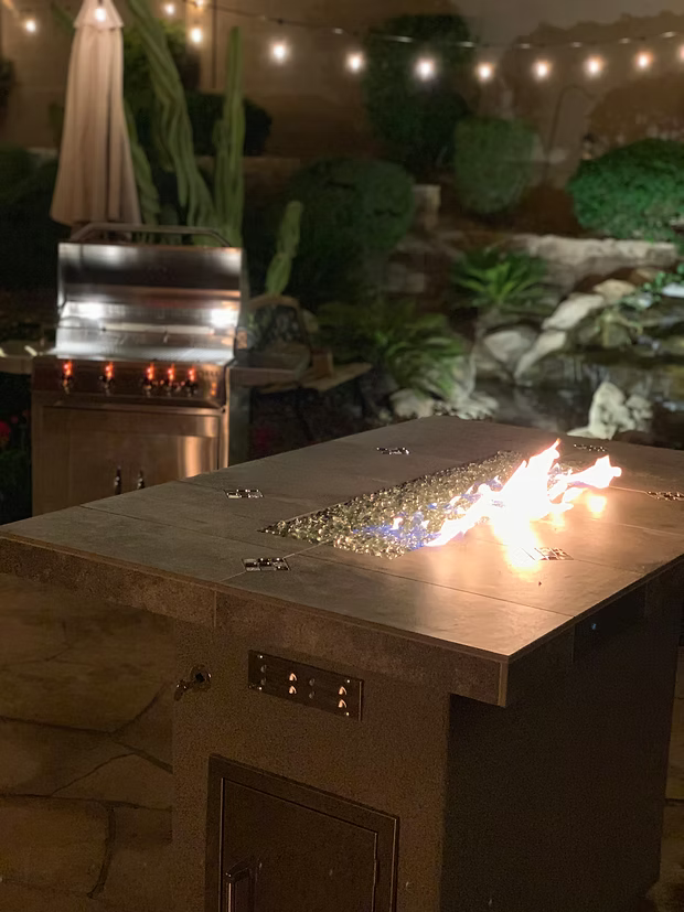 Entertainer Bar Gas Fire Pit Table with fire glass