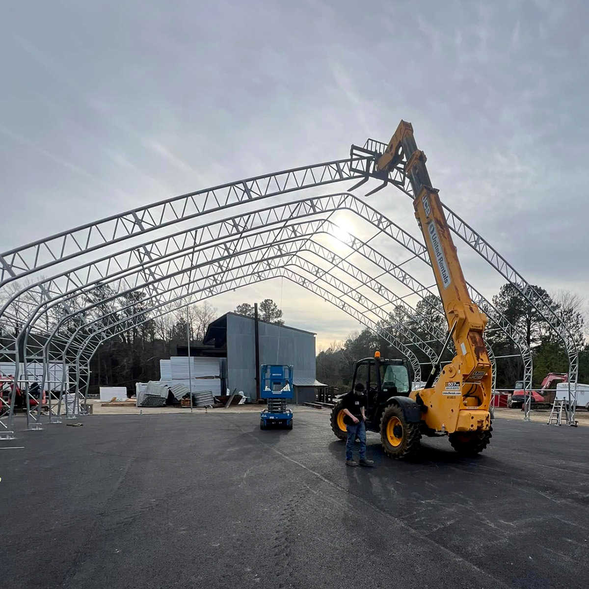 W70'xL120'xH28' Double Truss Storage Shelter