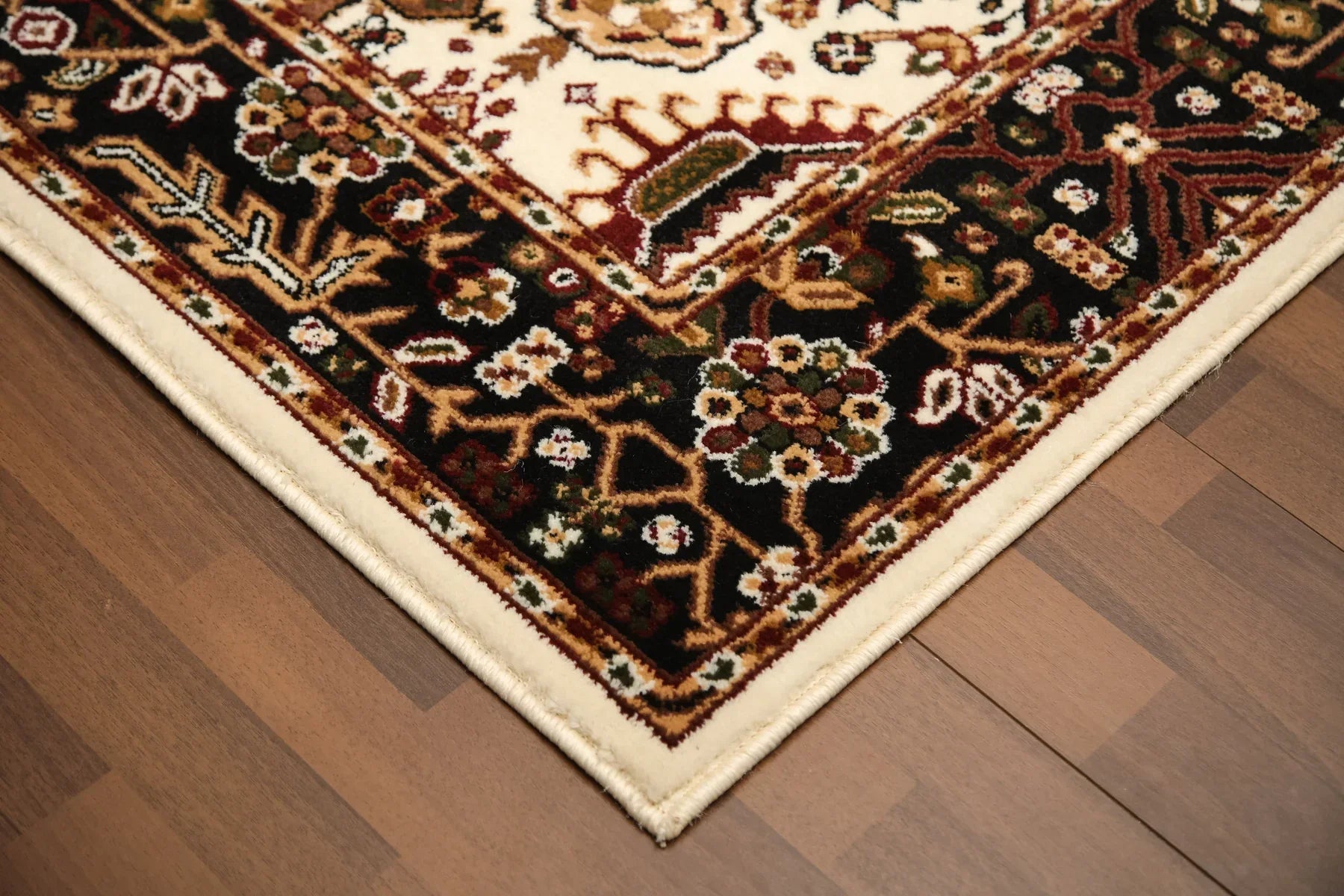 Beige and Black Traditional Design Rug – Geometric Woven | Jute & Polyester Backing | 10mm Pile