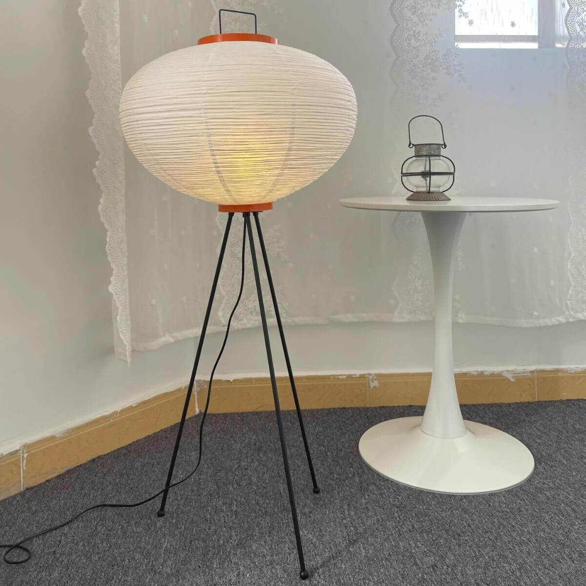 Akari 10A Floor Lamp