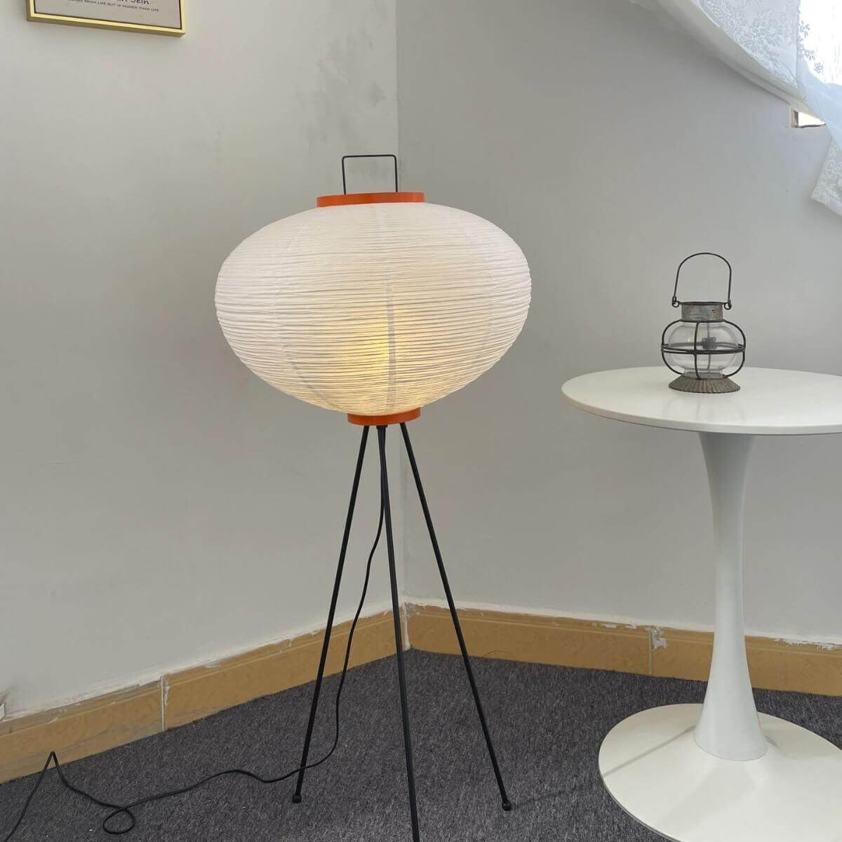 Akari 10A Floor Lamp