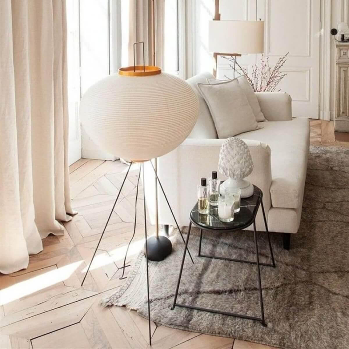 Akari 10A Floor Lamp