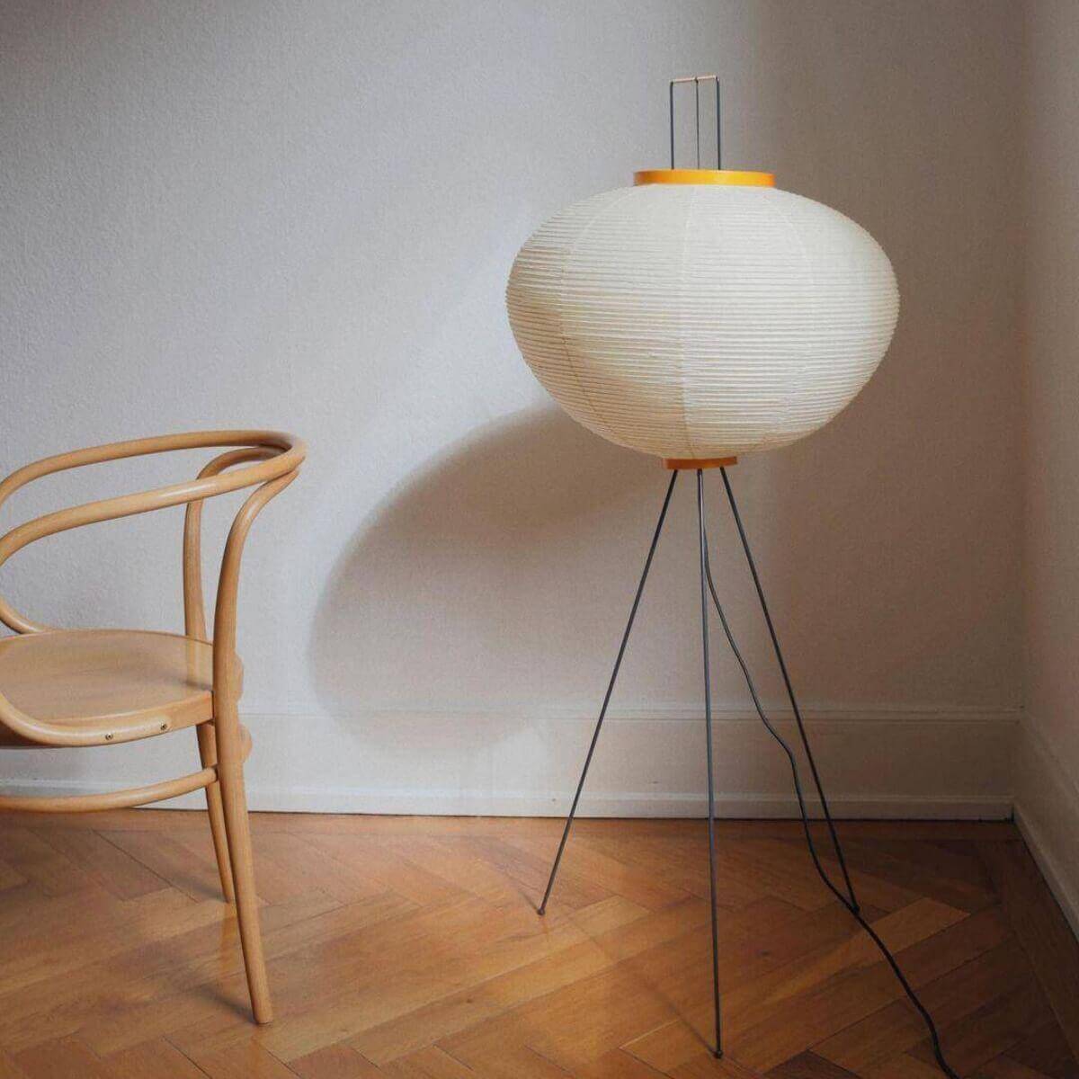 Akari 10A Floor Lamp