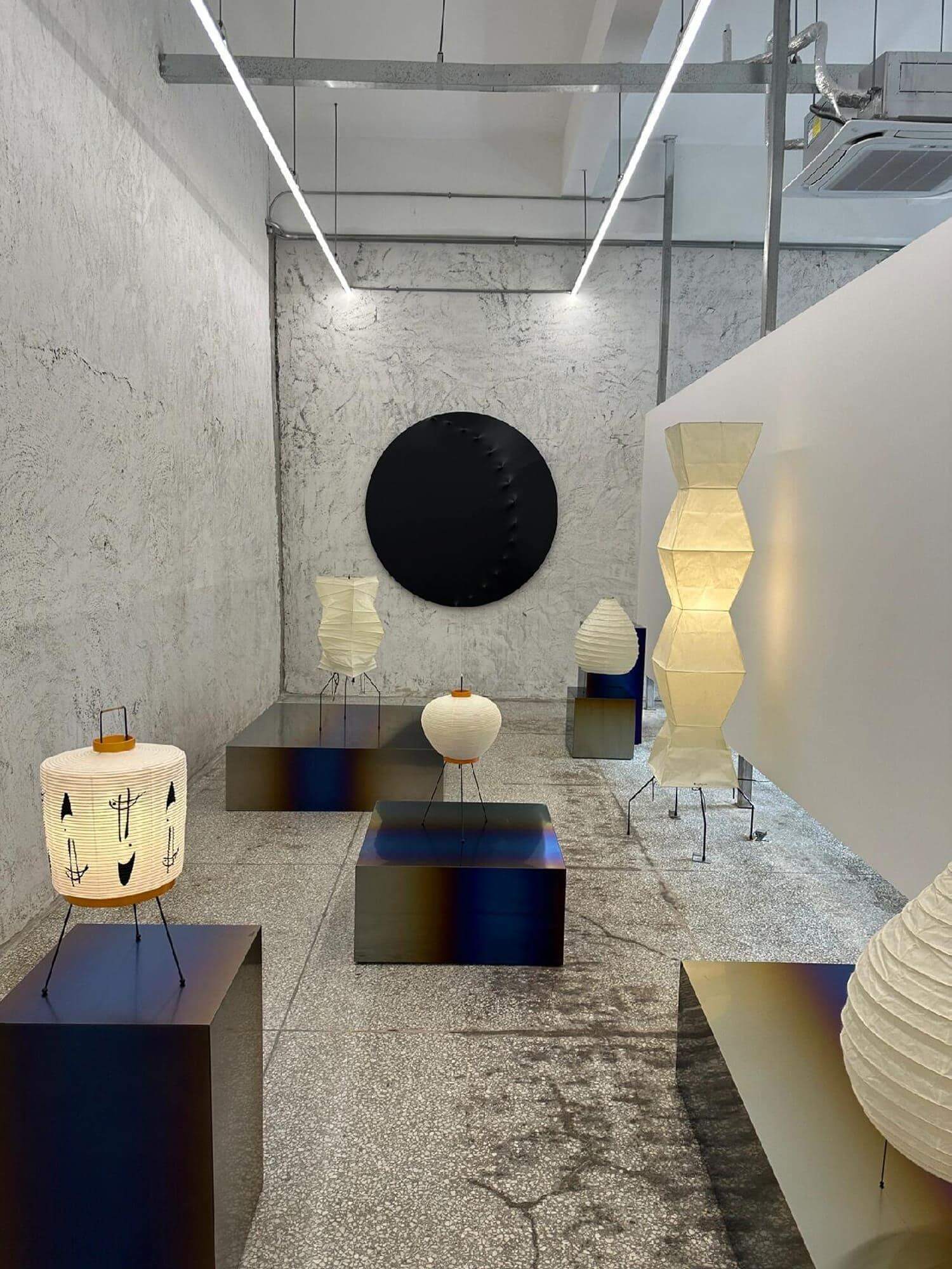 Akari UF4-L9 Floor Lamp