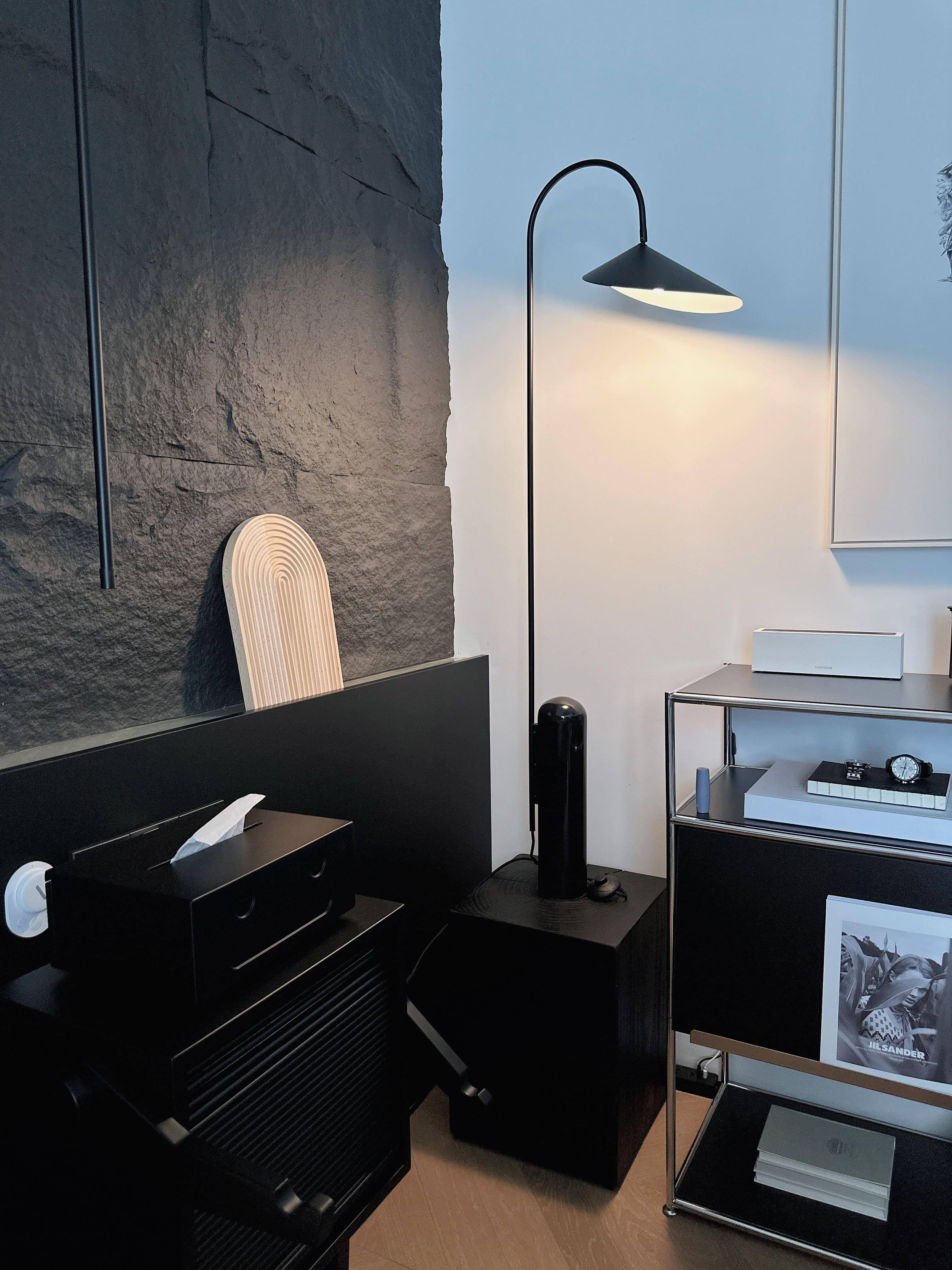 Arum Floor Lamp