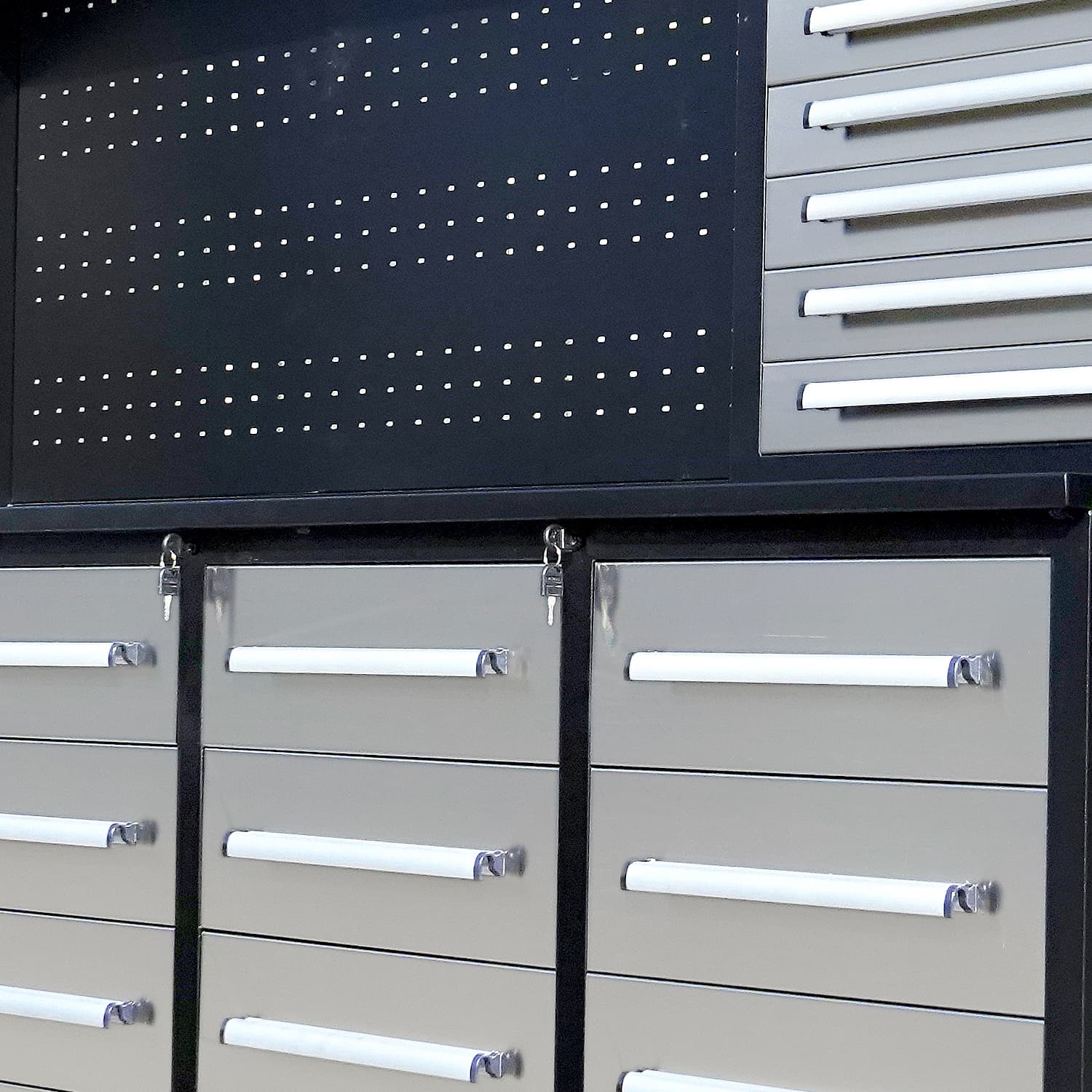 10ft Workbench Cabinet(30 Drawers, 2 Cabinets & 1 Pegboard)