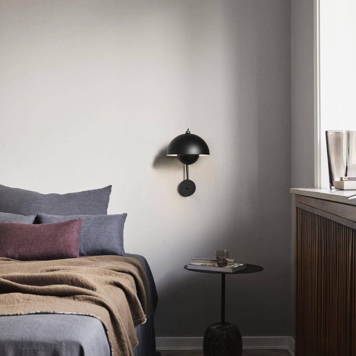 Flowerpot Wall Lamp