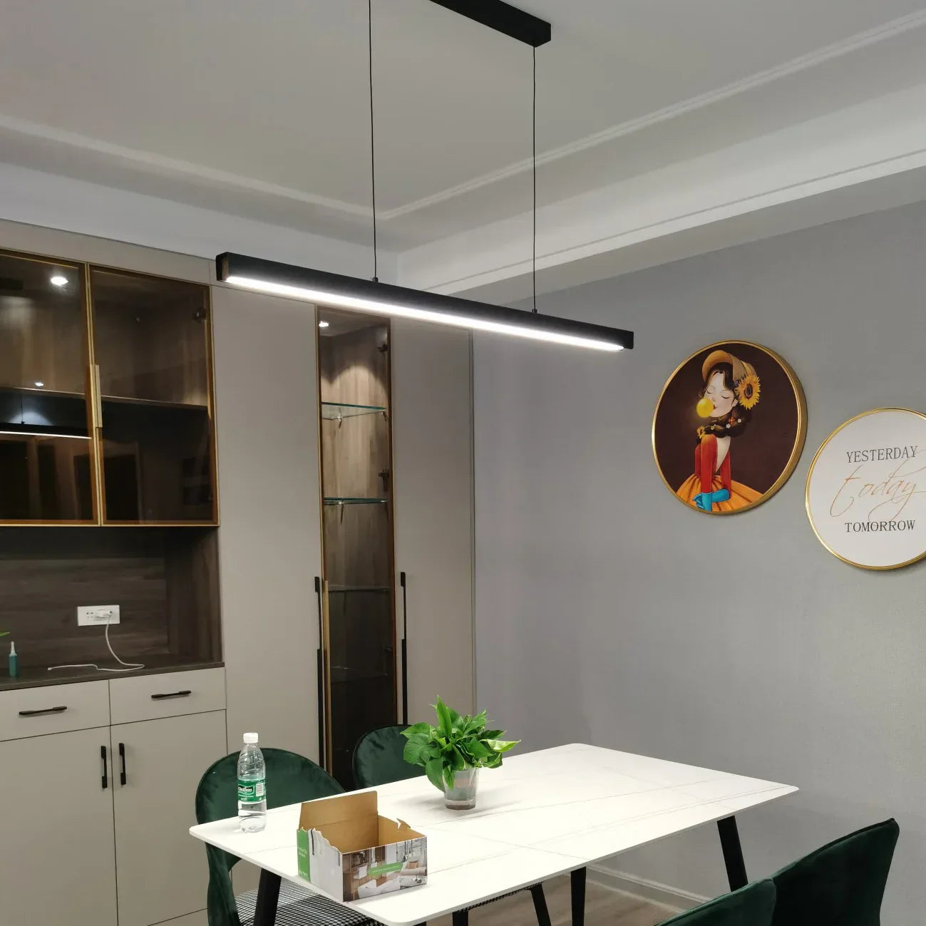 Modern Minimalist LED Chandelier - Perfect for Dining Tables, Cafes, Bars, and Living Room Lighting