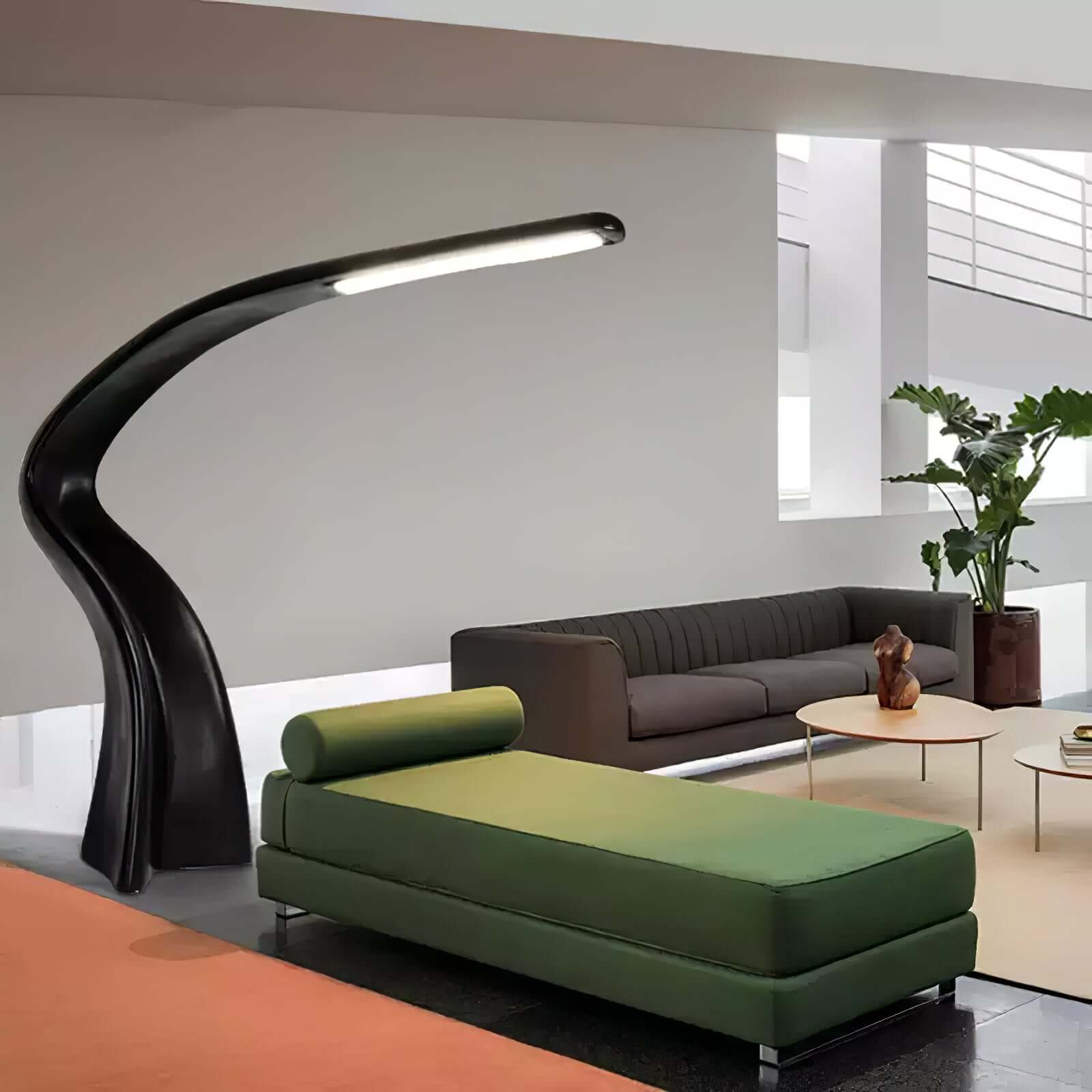 Quvra Floor Lamp
