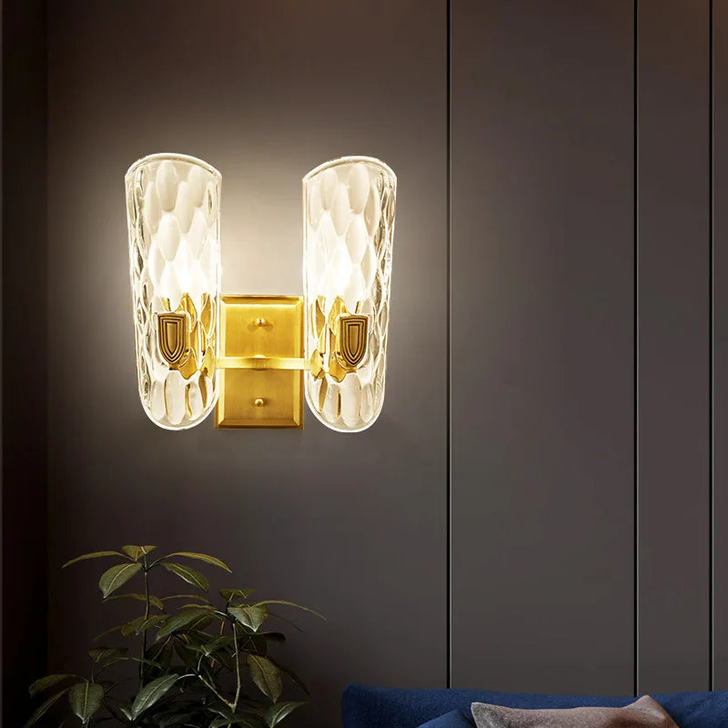 Penelope's All-Copper Wall Lamp - Versatile Lighting for Your Living Spaces