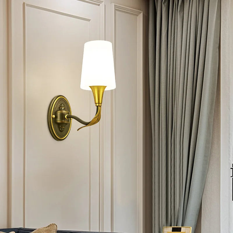 Lily's Retro American All-Copper Wall Lamp - Vintage Elegance for Your Living Spaces