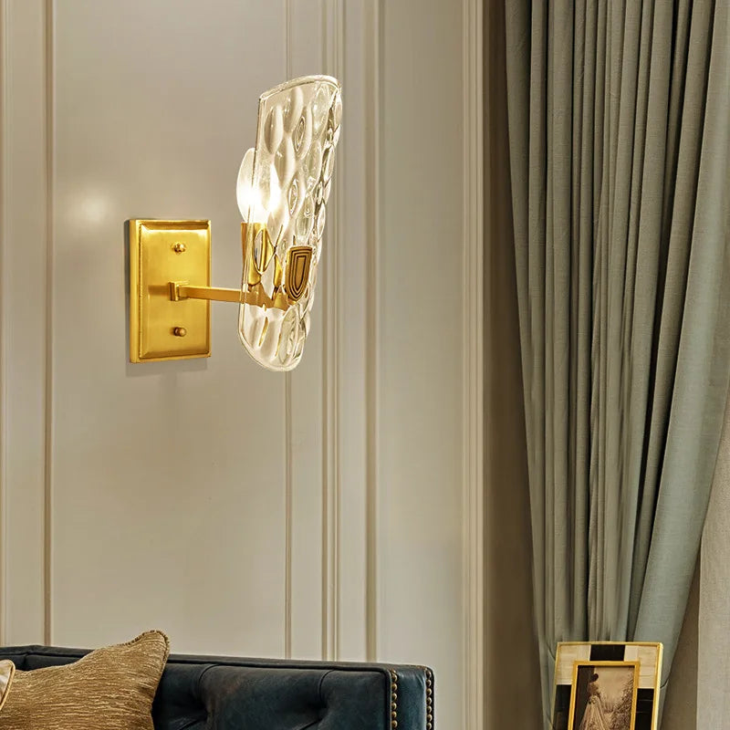 Penelope's All-Copper Wall Lamp - Versatile Lighting for Your Living Spaces