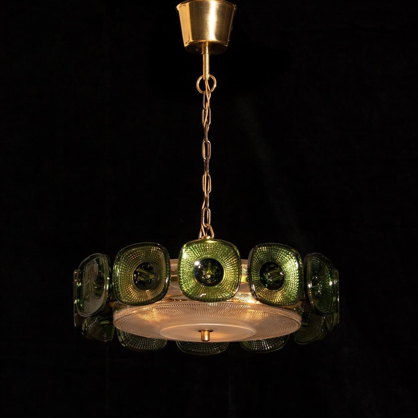 Solvani Chandelier