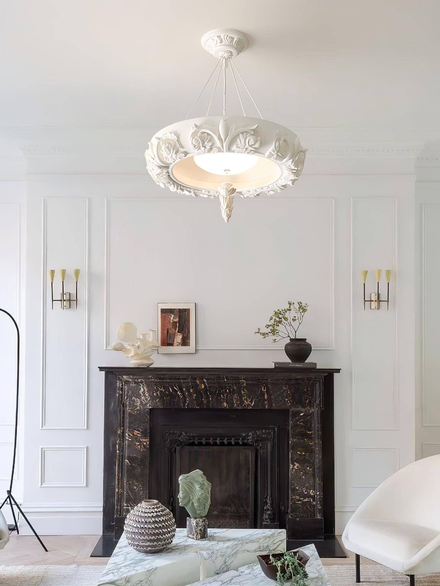 Uvilo Resin Chandelier