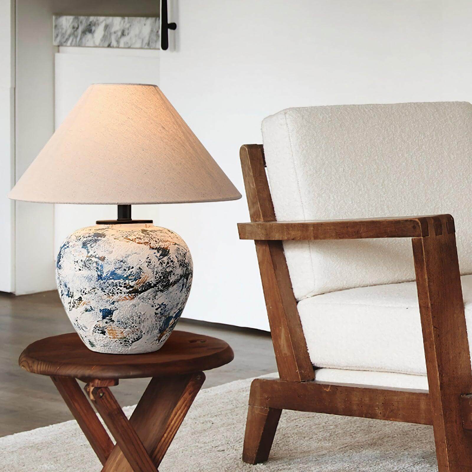 Neoclassical Ceramic Table Lamp