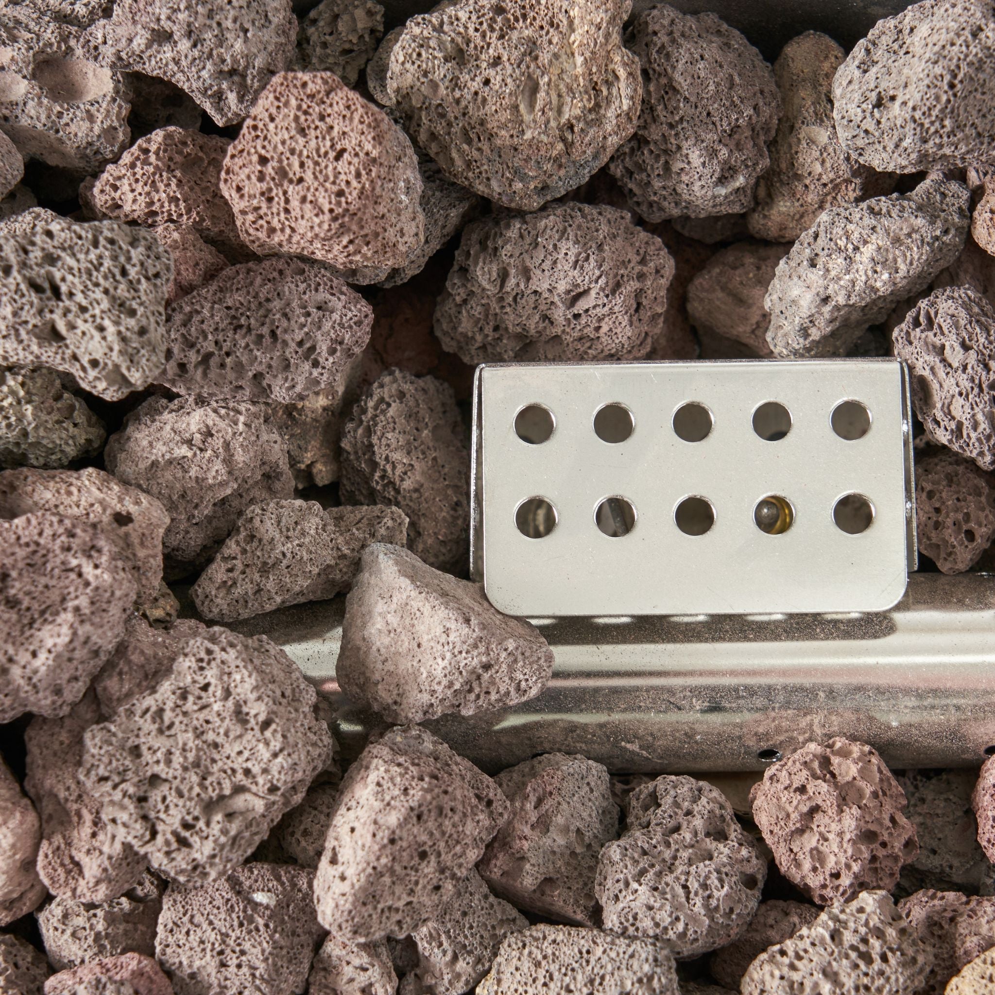 Alora Premium Outdoor Contemporary 40K BTU Rectangular Propane Gas Fire Pit Table (SAK96153)