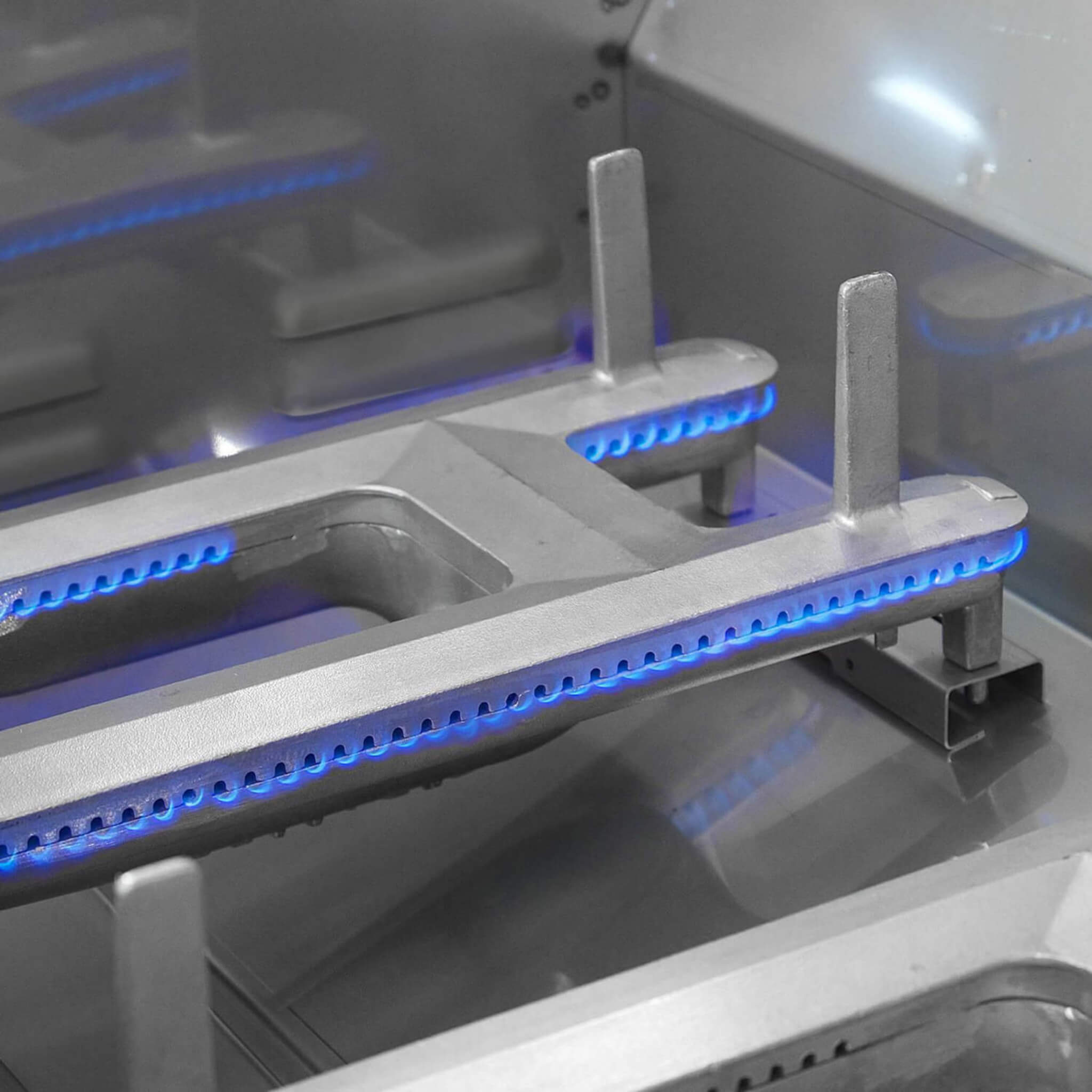 Fire Magic Aurora Multi-User Built-In Grill With Analog Thermometer & Rotisserie Kit, 36" [A790I-8EAN/P] (SAK42701)