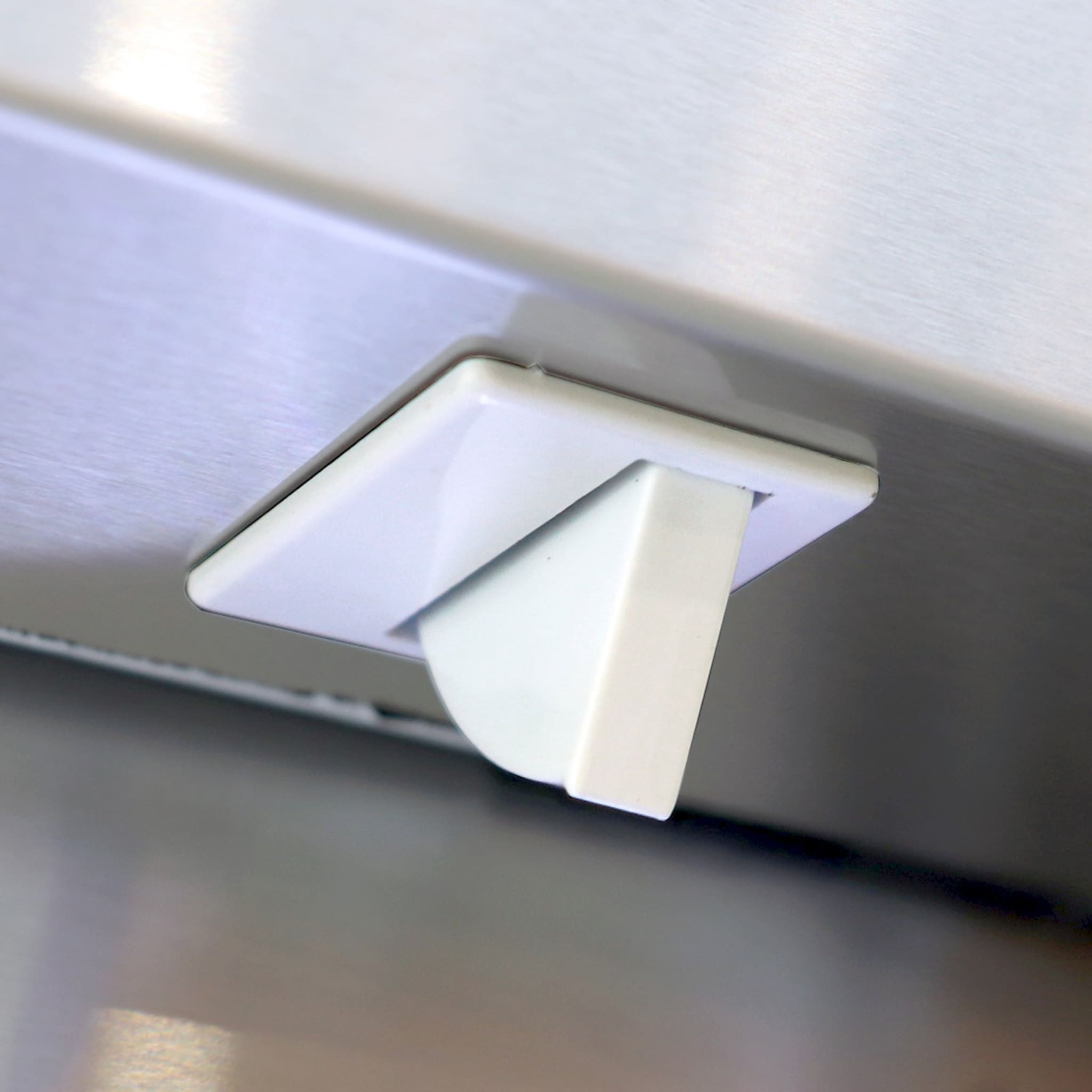 Heavy-Duty 54-Inch Stainless Steel 2-Door Reach-In Upright Commercial Freezer (SAK66598)