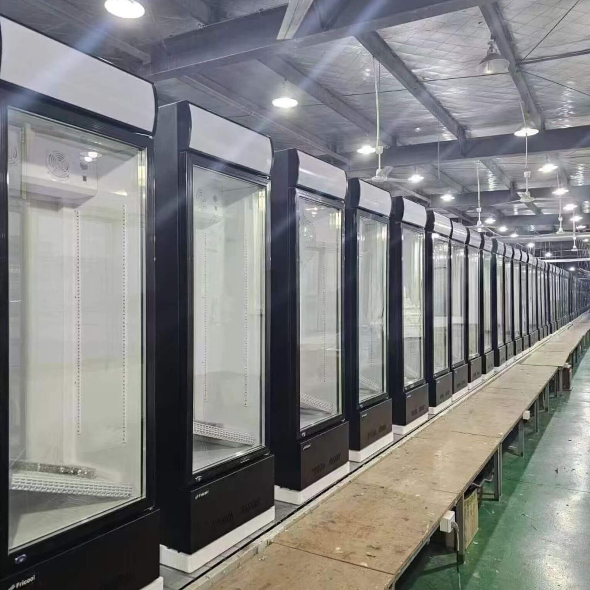 Heavy-Duty 23-Inch Commercial Single Glass Door Refrigerator With LED Lights (SAK43533)