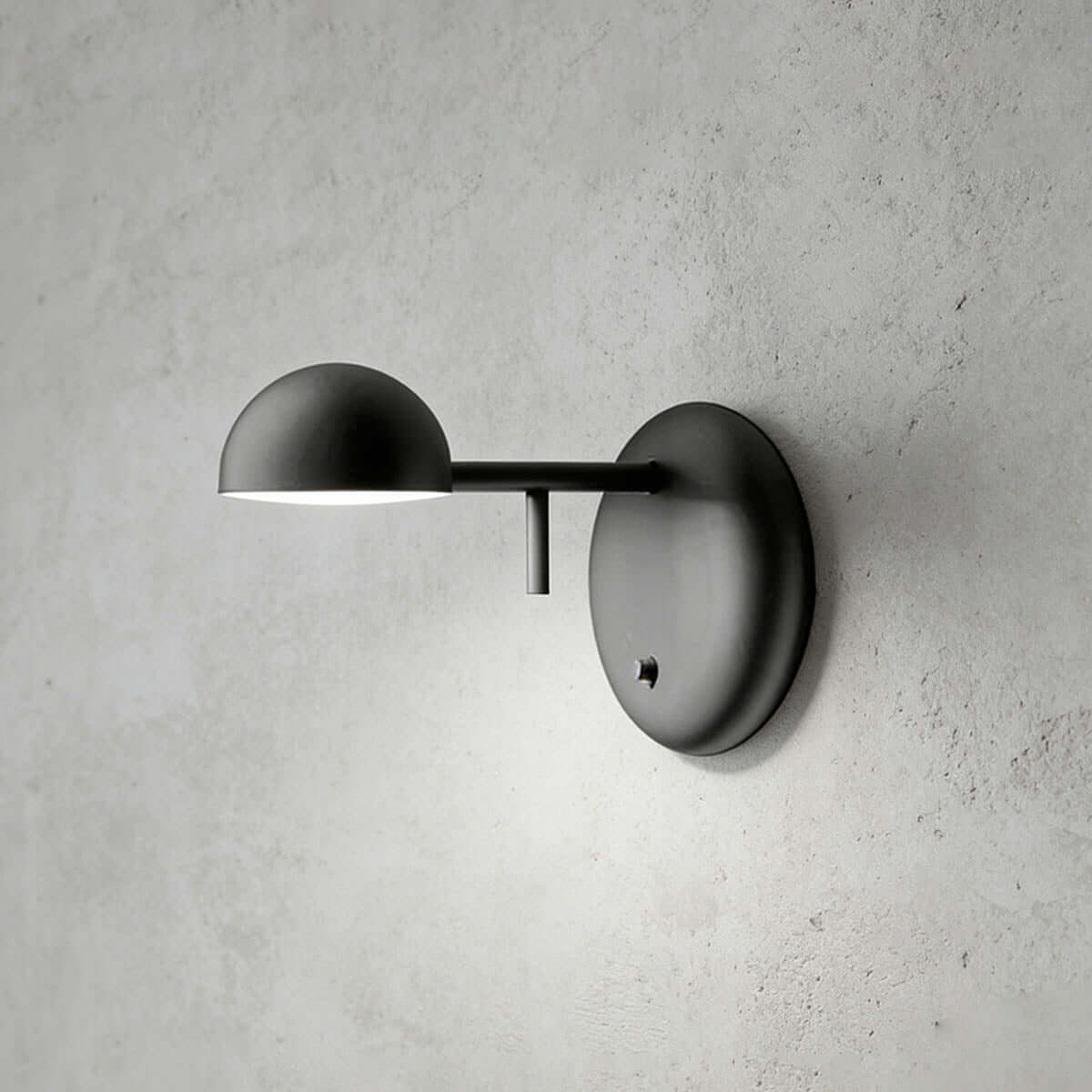Pelano Wall Light Style B