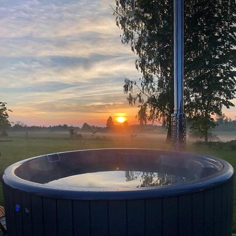 SaunaLife Soak-Series Model S4N | Wood-Fired Hot Tub | No Electricity Required | 304 Gallons | Self-Cleaning Stove | Heats 40°F to 95°F in 1.5-2 Hours | Natural Thermo-Spruce | Fully Assembled | Up to 6 Bathers