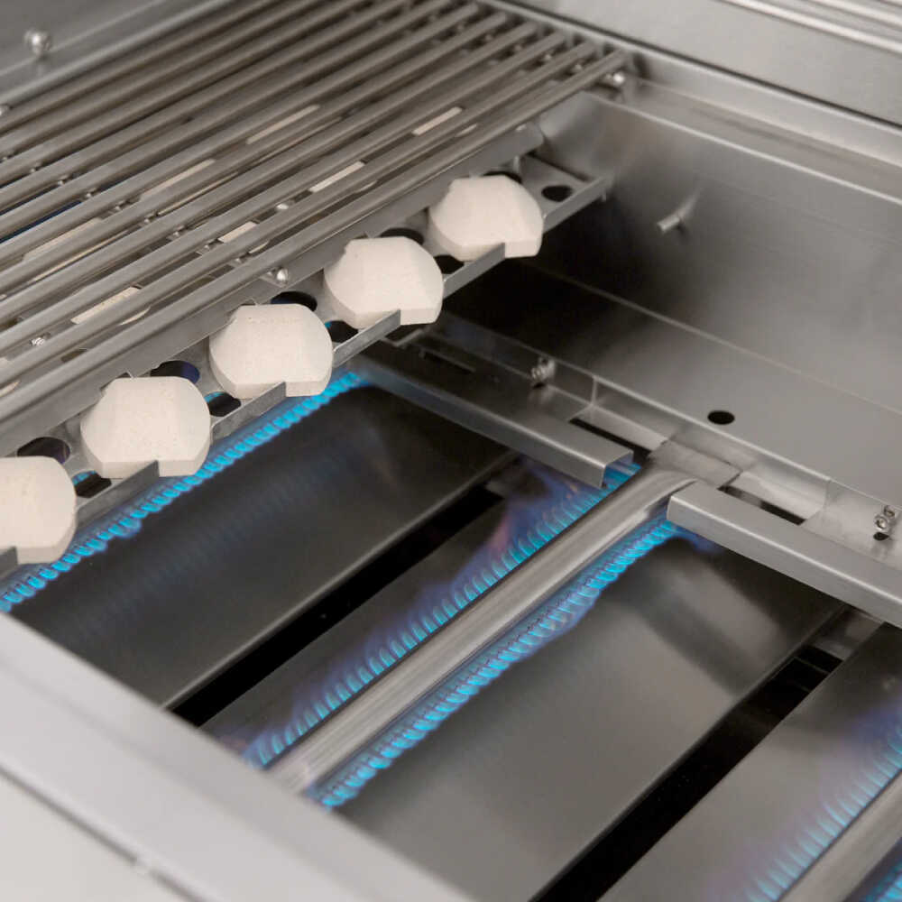 Summerset Sizzler Built-In Propane Gas Grill [SIZ26/32/38] (SAK71502)