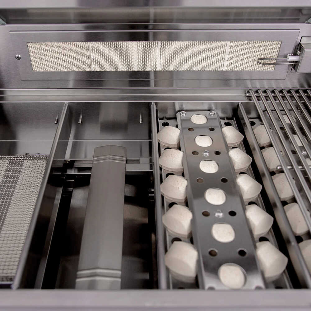 Summerset Sizzler Pro Premium Outdoor Built-In Gas Grill [SIZPRO] (SAK56324)